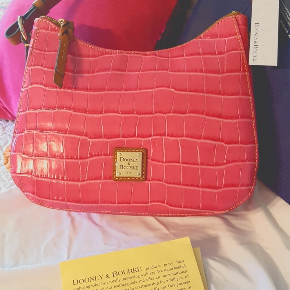 Dooney n Bourke NWT  Croco sm Kiley hobo hot pink - Picture 2 of 14
